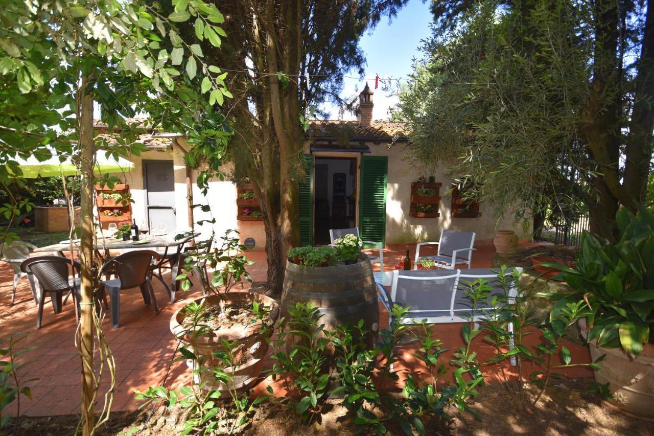 Agriturismo La Nicchia كاستيلْنْوافو بيراردين المظهر الخارجي الصورة
