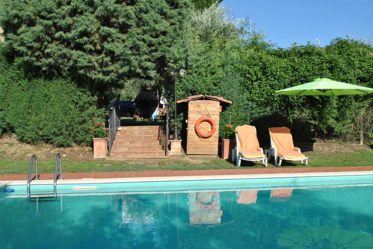 Agriturismo La Nicchia كاستيلْنْوافو بيراردين المظهر الخارجي الصورة