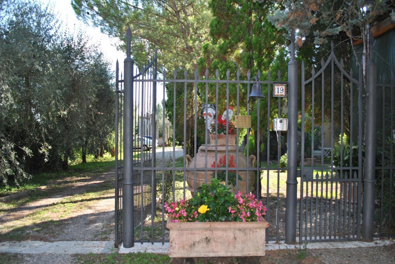 Agriturismo La Nicchia كاستيلْنْوافو بيراردين المظهر الخارجي الصورة