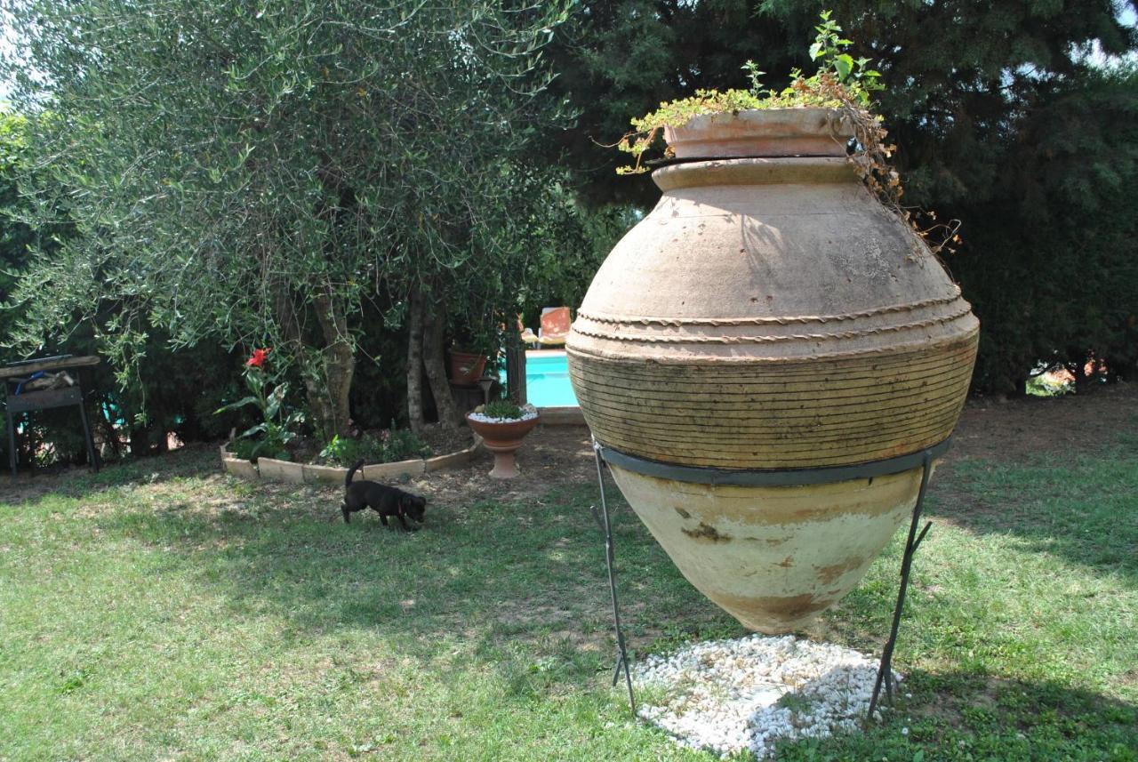 Agriturismo La Nicchia كاستيلْنْوافو بيراردين المظهر الخارجي الصورة